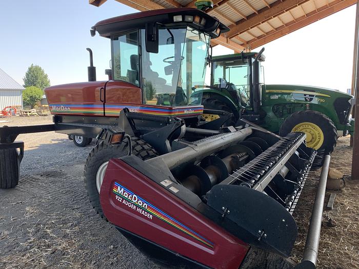 Used 2006 Macdon 9352i Windrower w/ 14' Sickle Head ***Excellent Condition***