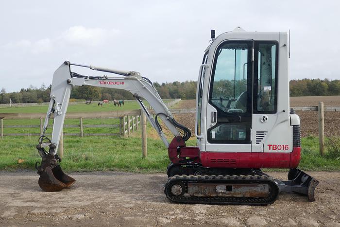 Used 2008 TAKEUCHI TB016