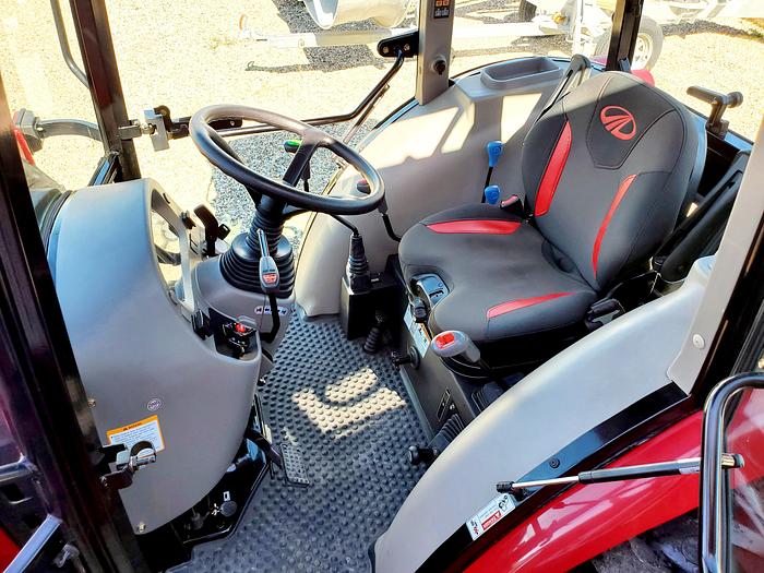 Mahindra 2665ST Tractor w/ Loader ** 2 hrs - Never Used **