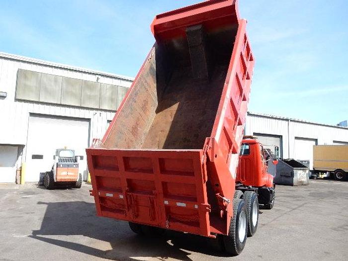 Used 2001 International 4900