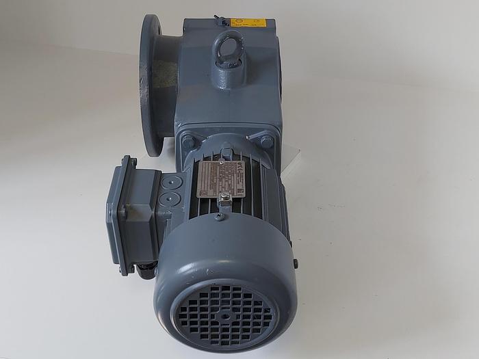 Gebraucht Winkelgetriebemotor, SK9012.1AF/2D-71L/4 2D TF, 1385/91rpm, 39Nm, Nord Drivesystems neu