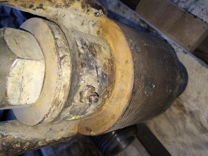 Used Lifting Plug with Swivel 410310937