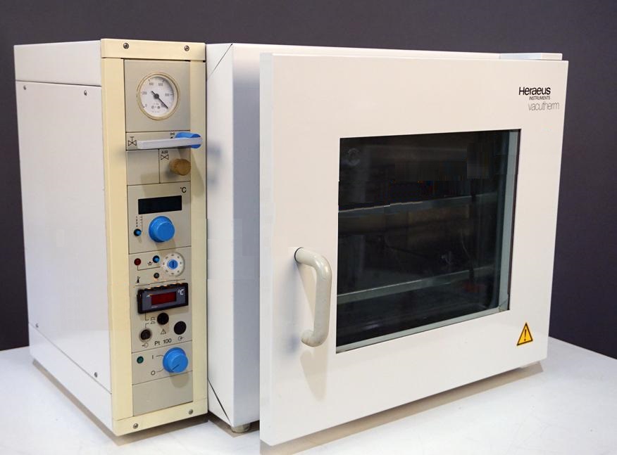 Refurbished Thermo Scientific (Heraeus) VT6060P shelf heated vacuum oven