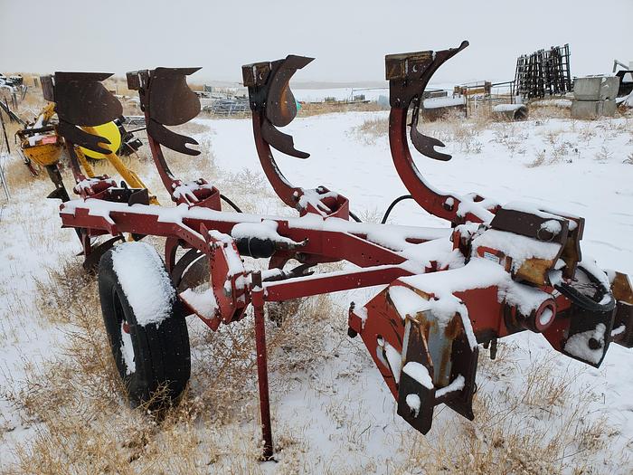 Used Case 145 Plow w/ Hyd Reset - 4 Bottom