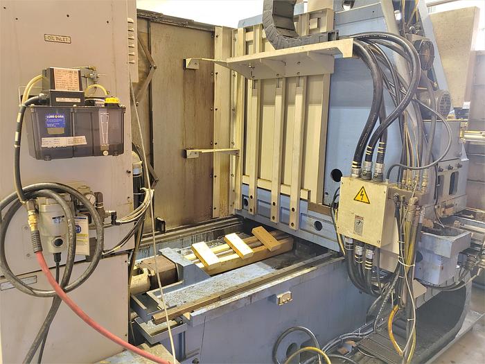 Used 2000 Mazak VTC200C