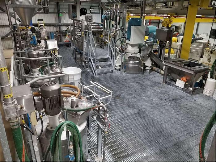Used COMPLETE COATING KITCHEN PREPERATION SYSTEM
