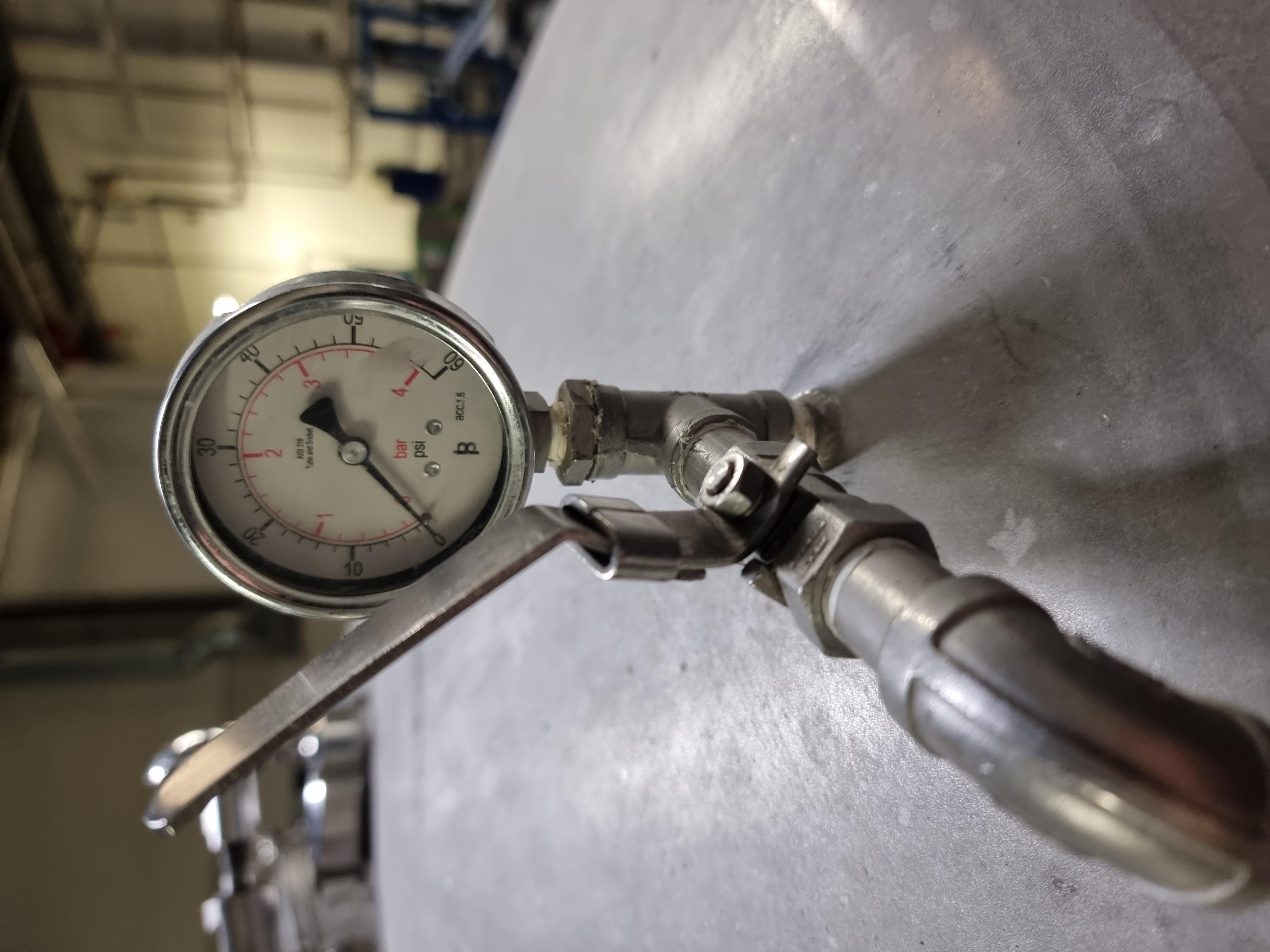 Used 1370Litre / 361 Gallon Stainless Steel Tanks 316L (40+ tanks)