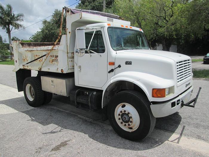 Used 2000 International 4700 Dump Truck