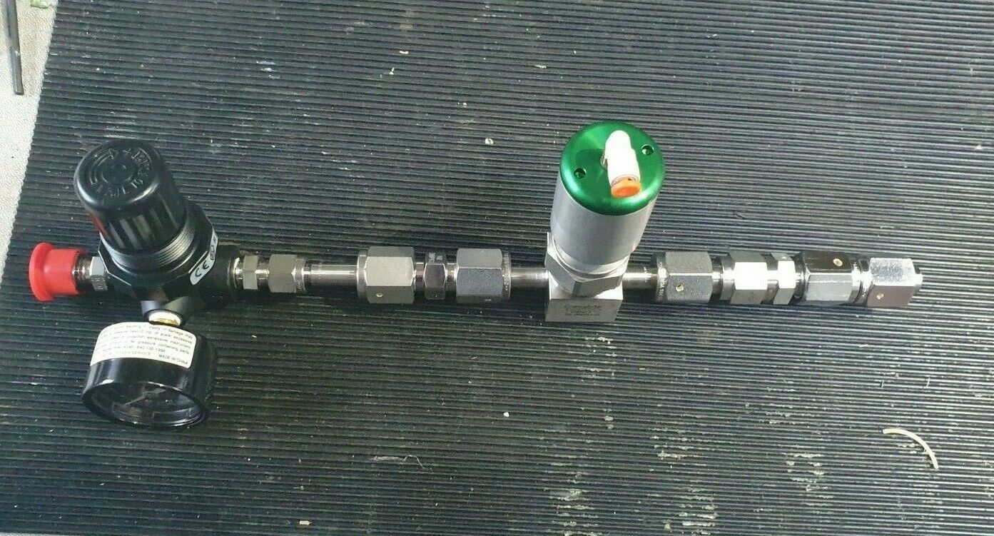 Used SWAGELOK   SS-BNV51-0 W/ R07-100-RGAA PLUS FITTINGS (rbd2.1b5)