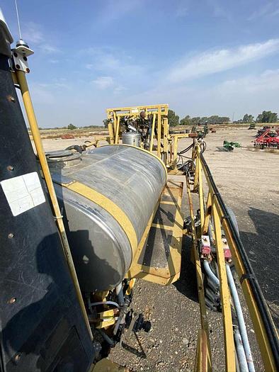 Used Ag Chem Rogator 854 Sprayer