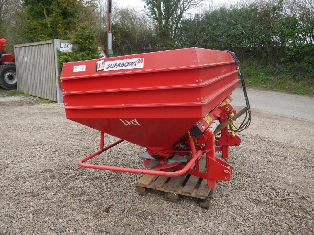 Used Lely Centerliner Fertiliser Spreader