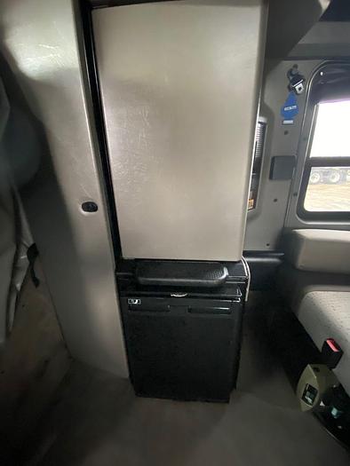 Used 2017 KENWORTH t660