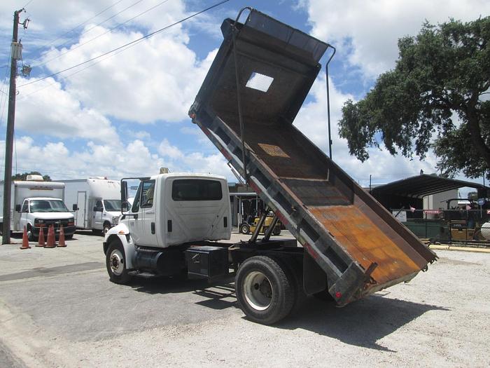 Used 2005 International Dump Truck