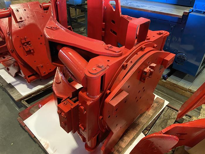 Used 52" BOLZONI-AURAMO PAPER ROLL CLAMP MODEL RA-300N