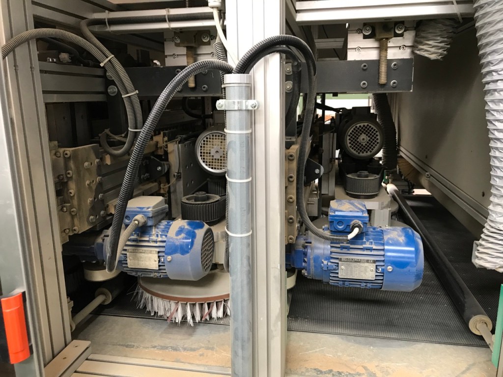 Usato 2004 Spazzatrice superiore marca Italmeccanica