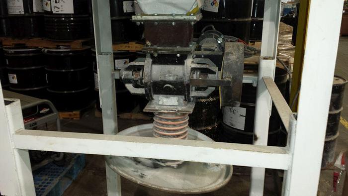 Used Dust Collector, Baghouse, 170 SF, 4' X 8', C/st, Pulse Jet, #S740381