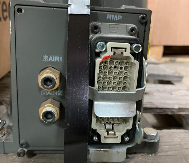 Used FANUC LR MATE 200iD 6 AXIS CNC ROBOT WITH R30iB MATE CONTROLLER