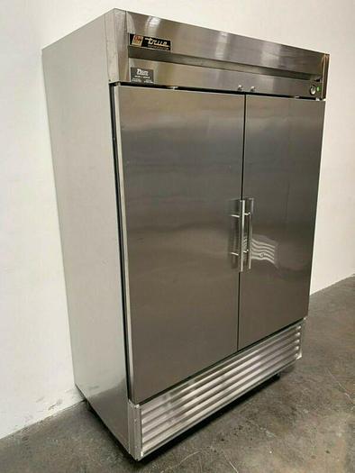 Used True T-49 Reach-In Two-Door Commercial Refrigerator 115V
