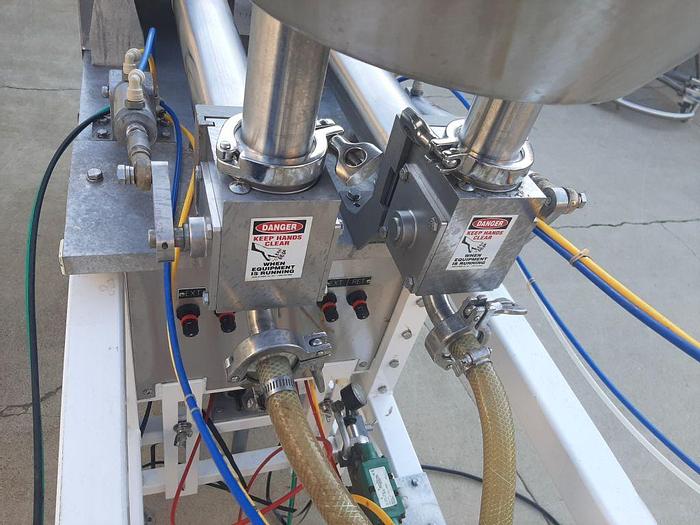 Used Filler, Piston, 2-Head, Simplex, S/st, Mdl AV200 #S744364