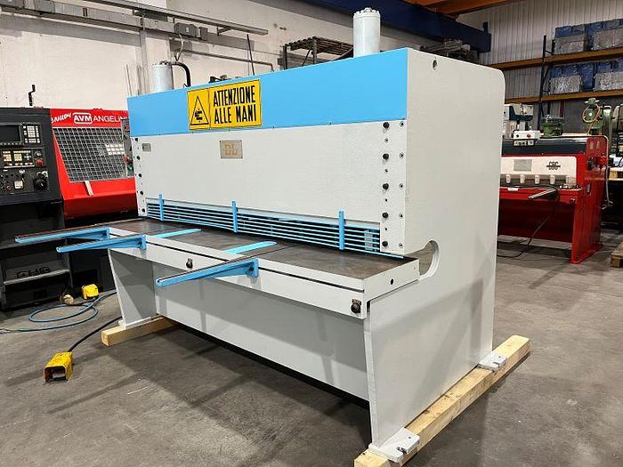 Usato CESOIA MARCA BL 2.000 mm x 6 mm