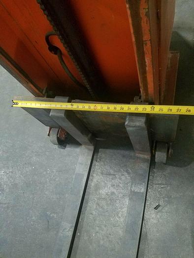 Used Presto 1000 Lb Capacity Hydraulic Lift Truck Model C-74