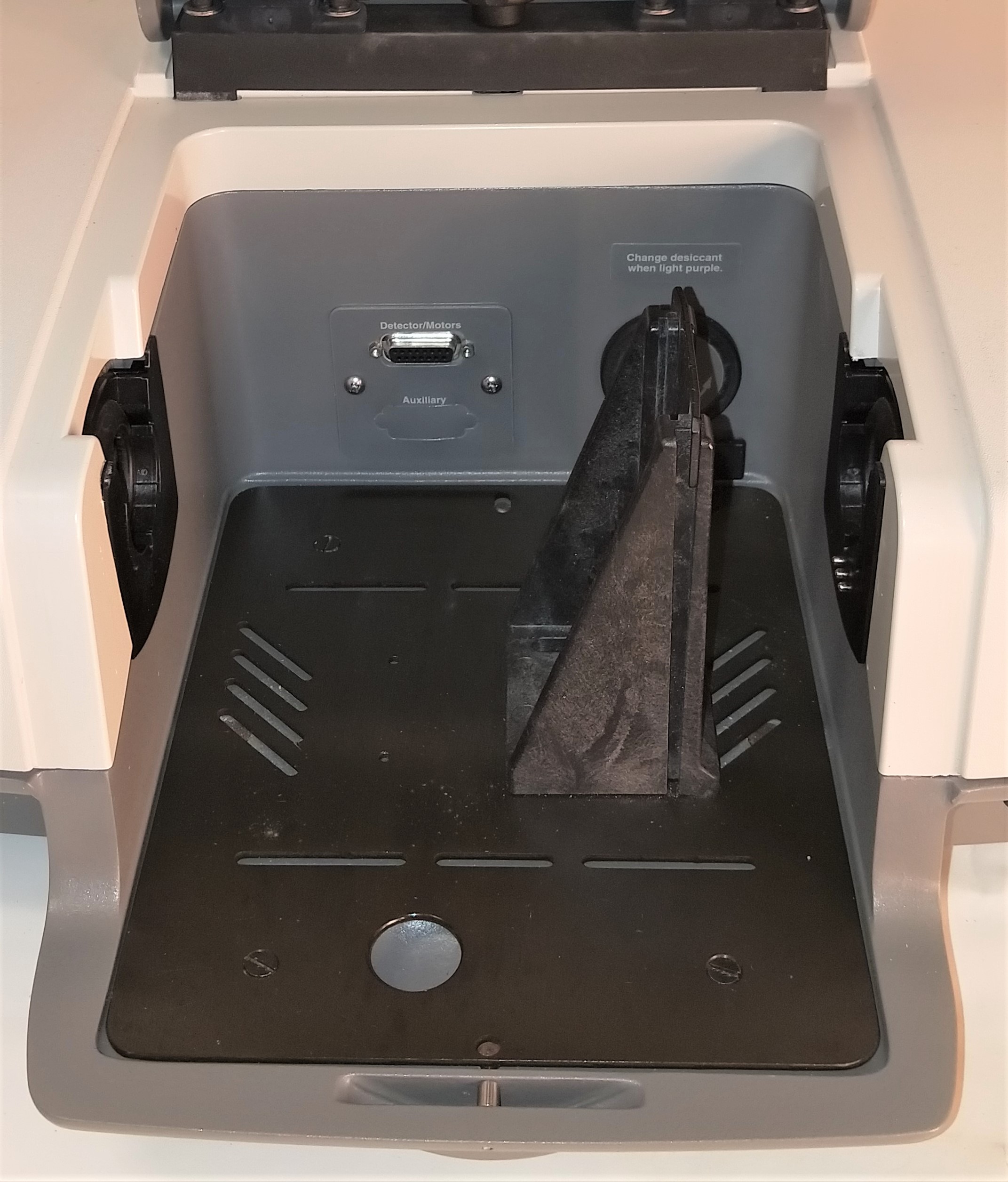 Used Thermo Nicolet Avatar 360 ESP FT-IR Spectrophotometer