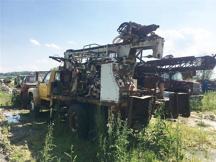 Used 1980 Ingersoll-Rand TH10 Drill Rig