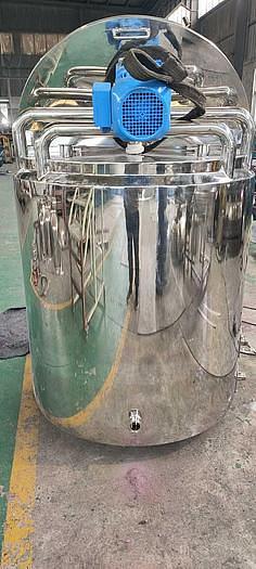 200 USG mixing tank with inclined stir