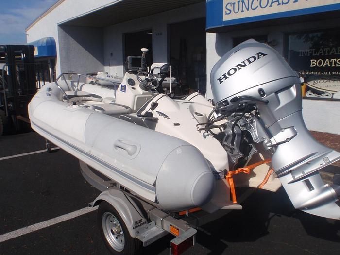 Used 2004 Zodiac Yachtline Deluxe 380