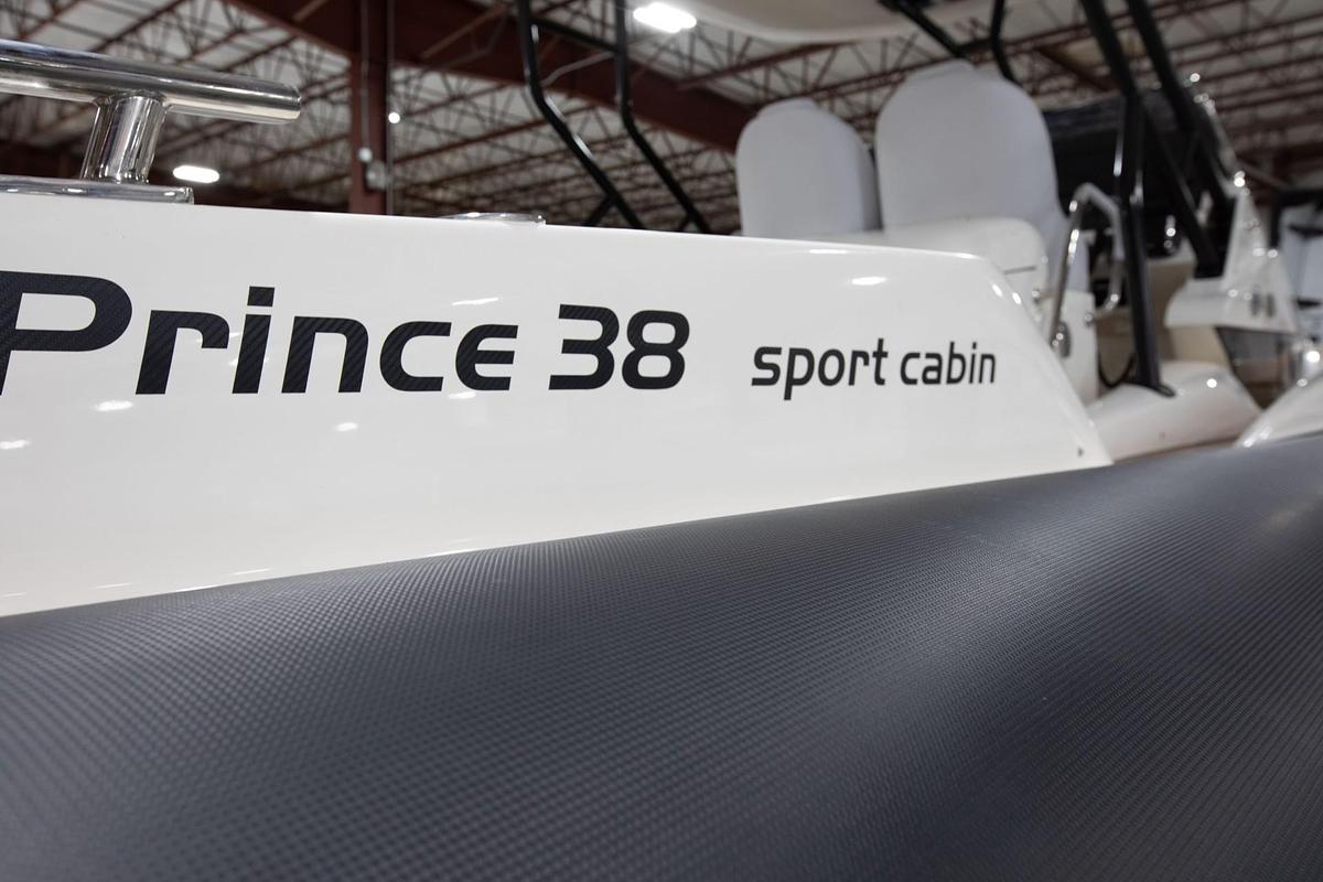 2025 Nuova Jolly Prince 38 Sport Cabin