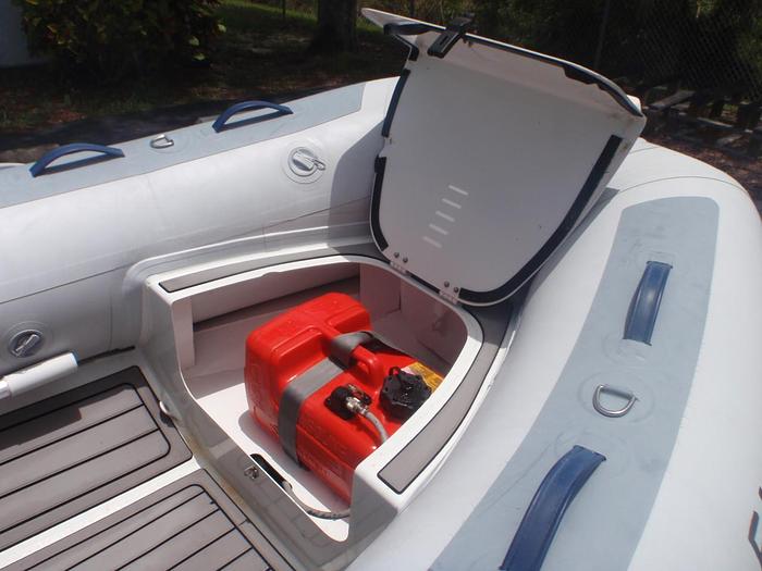 Used 2022 Highfield Classic 340 FCT