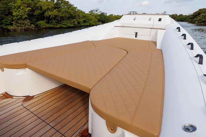 2025 Nuova Jolly Prince 38 Center Console