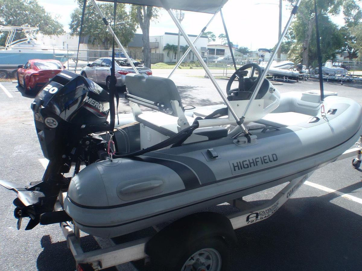 Used 2023 Highfield Classic 310 FCT