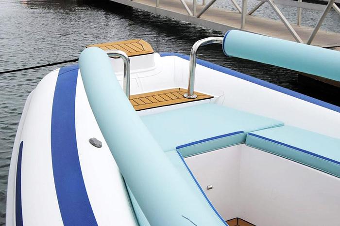 2025 Novurania LX 700