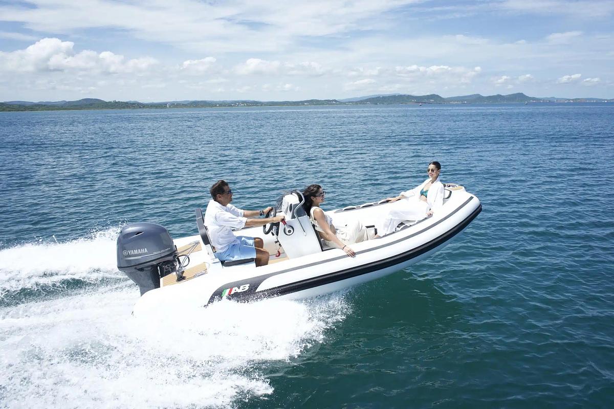 2026 AB Inflatables Alumina 15 ALX