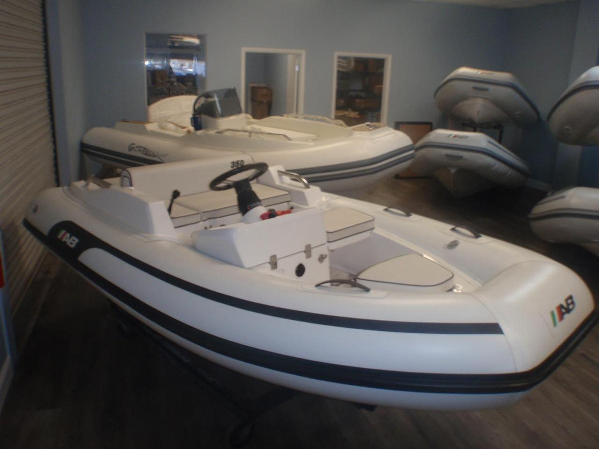 2025 AB Inflatables ABJET 350XP