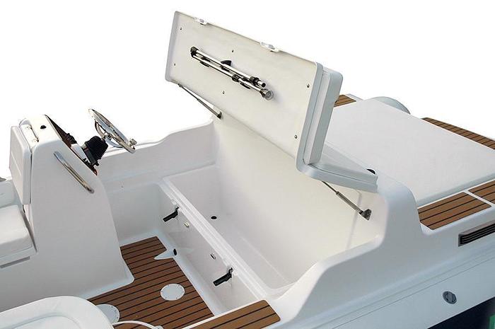 2025 AB Inflatables Nautilus 19 DLX I/O