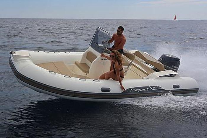 Used 2016 Capelli Tempest 570