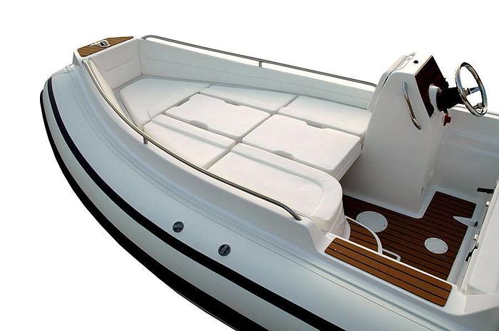 2025 AB Inflatables Nautilus 19 DLX I/O