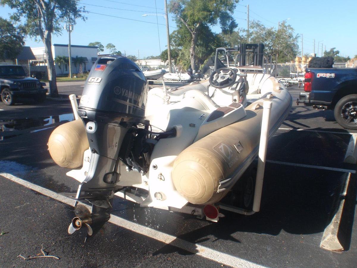 Used 2014 Zodiac Yachtline 420 DL