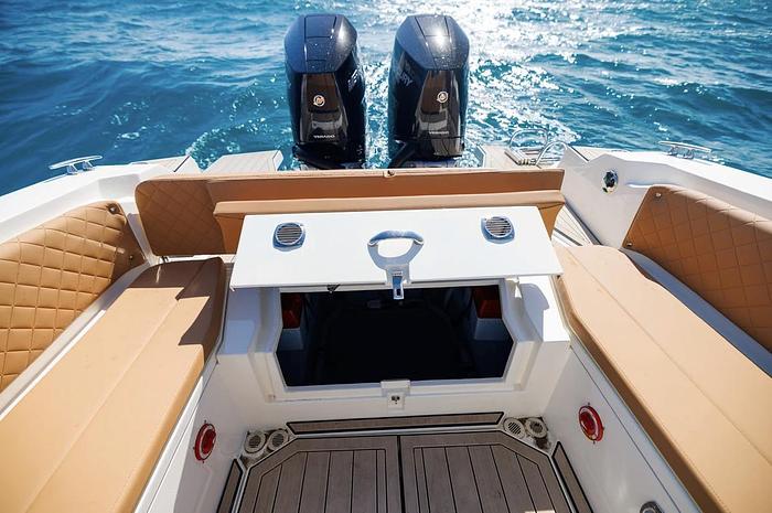 2025 Nuova Jolly Prince 33 Center Console