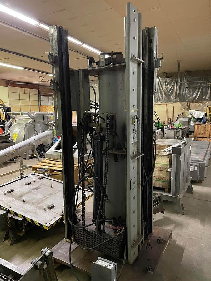 High speed bright can Whallon palletizer