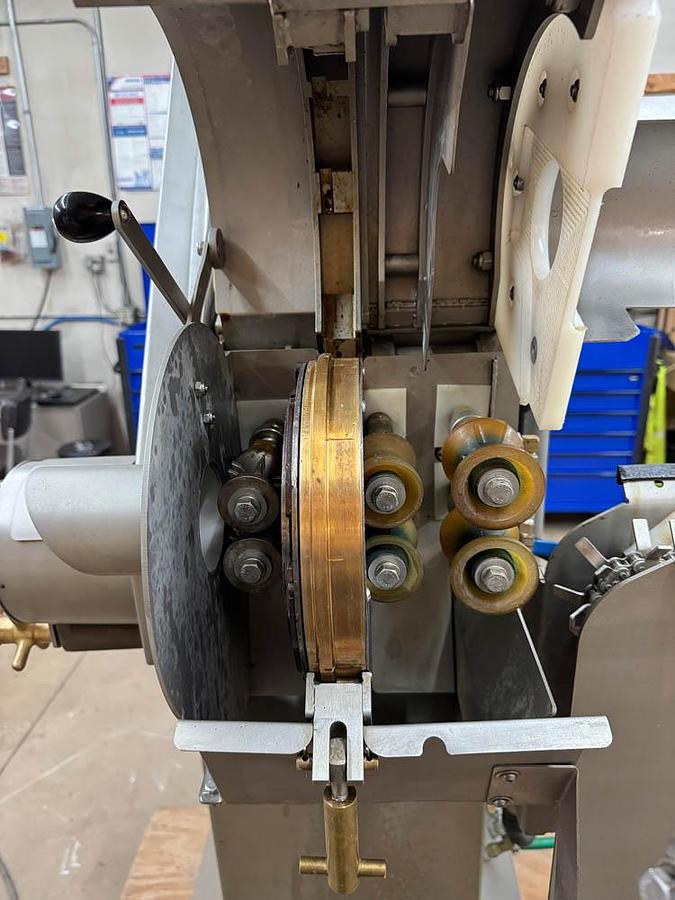 Used 2015 A&K Development Company Hand Feed Sweet Corn Power Cutter