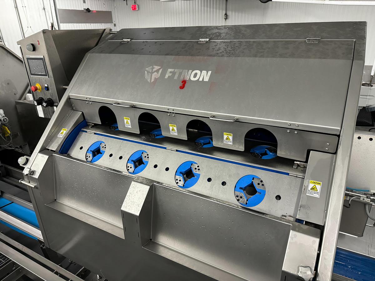 Used Sweet Bell Pepper Coring Machine | 2017 JBT FINTON