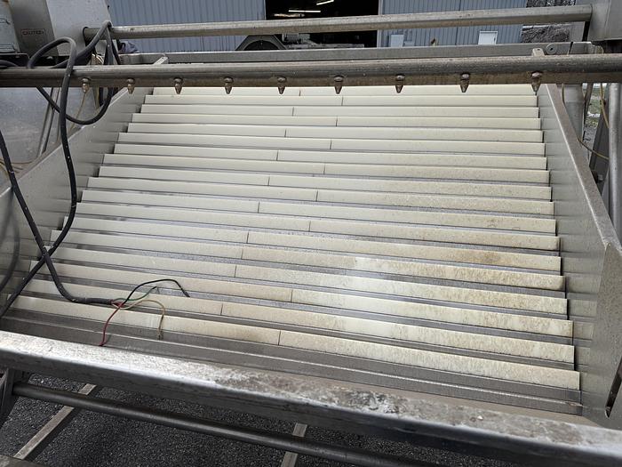 Used Grove Dale Corporation Shufflo Feeder 60"