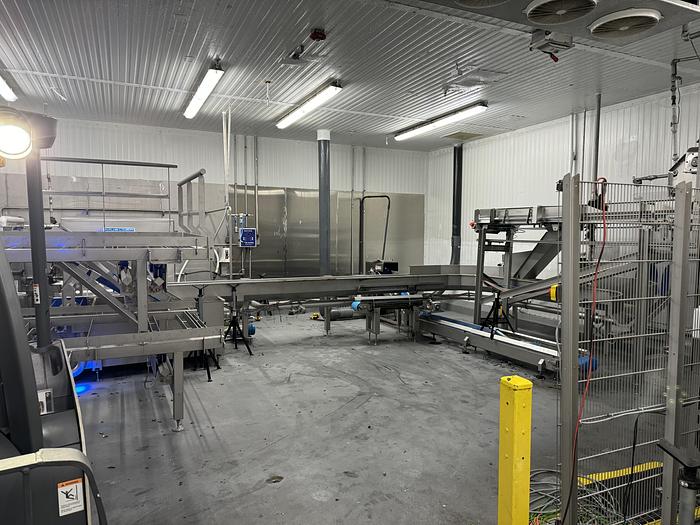 Used 2017 JBT FINTON Sweet Bell Pepper Coreing Machine 2016115/320