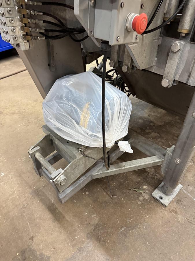 Used 2015 A&K Development Company Sweet Corn Husker Series II