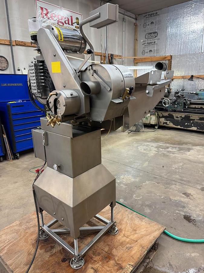 Used 2015 A&K Development Company Hand Feed Sweet Corn Power Cutter