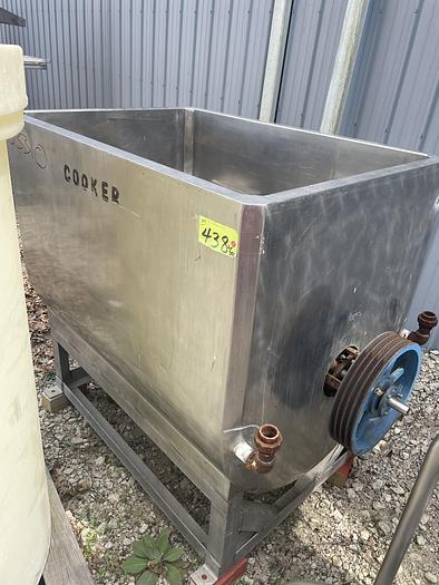 Used Sani Tanks Aggitated Mixer Hopper