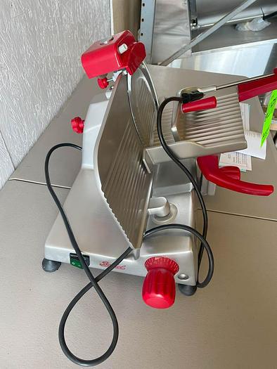 Used 2022 BERKEL Equipment BERKEL B9-SLC Medium-Duty Gravity Feed Manual Meat Slicer